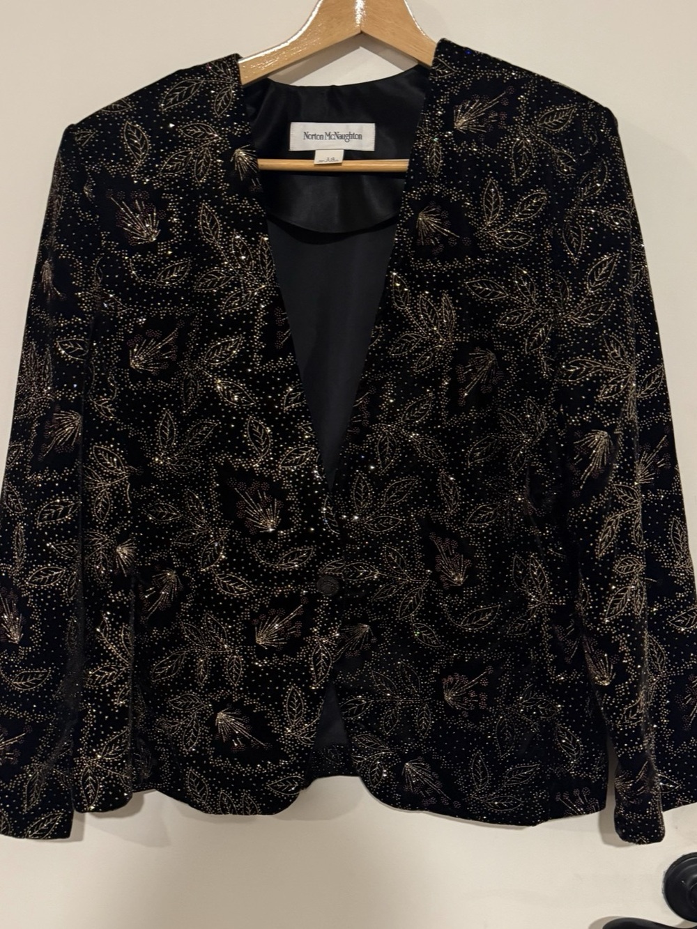 Norton McNaughton Floral Blazer in Black & Gold Size 14 Like New